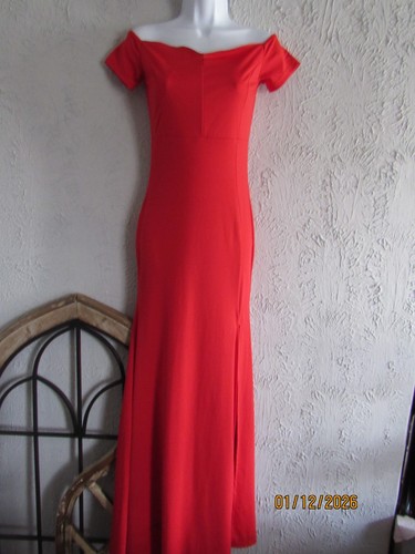 Starlet red carpet - carpet, gown