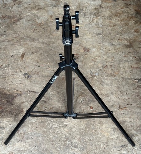 Matthews kit stand 7 - matthews,