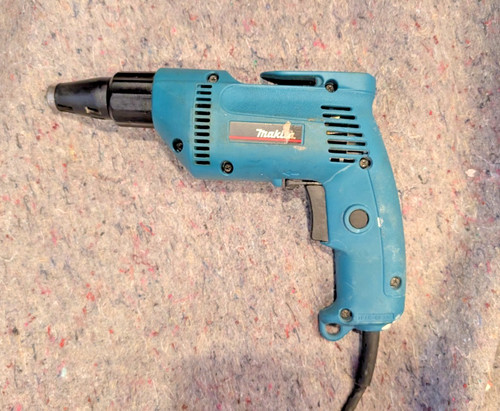 Makita 6821 heavy - heavy, corded