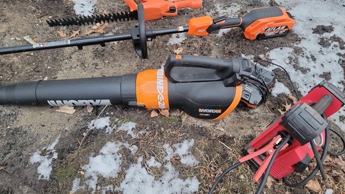 Worx atlas 20v power tool - &,