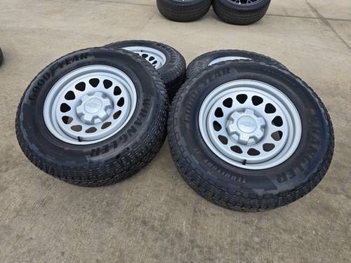 Chevy colorado oem - 17",