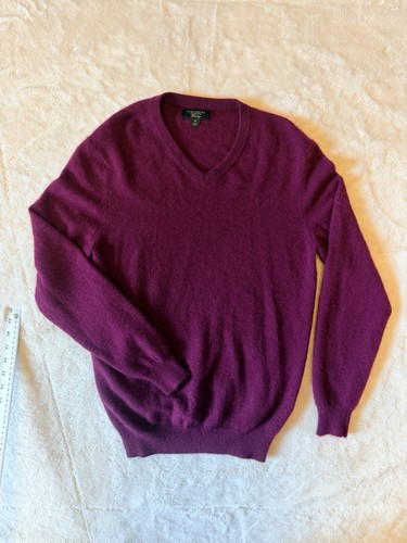 Club room 100 - club, v-neck