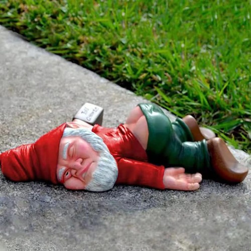 Minicar gnome statue - minicar,