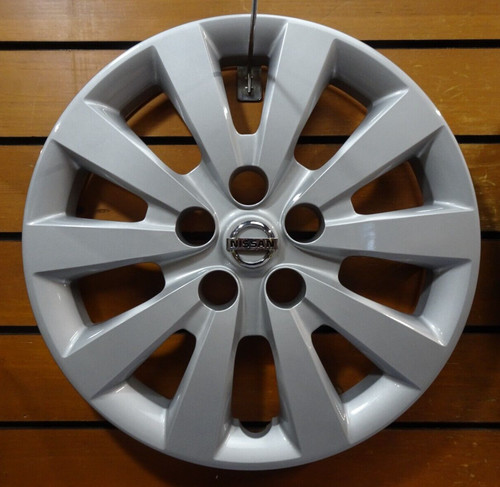 Used nissan sentra leaf - used,