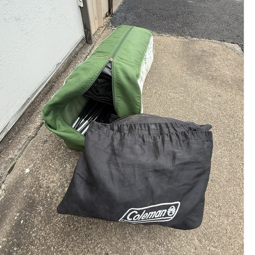 Coleman sundome tent 10x10 - 5,