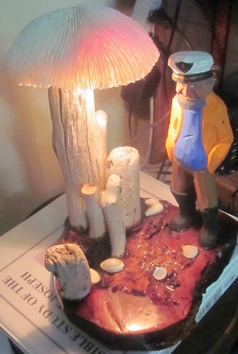 Vintage seashell lamp and - vintage,