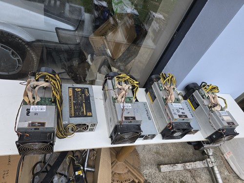 Either s9i s9j bitmain - 1x,