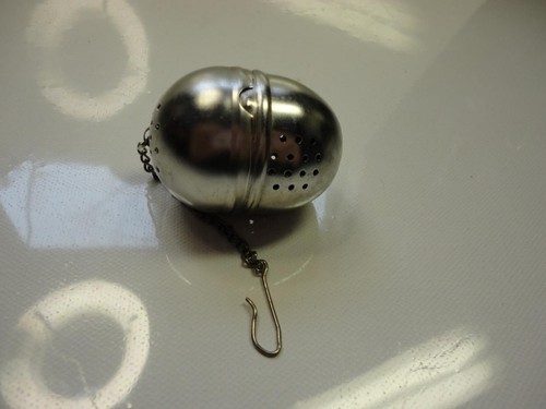 Vintage aluminum acorn tea - aluminum,