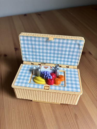 Vintage barbie picnic basket - picnic,