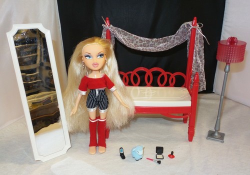 Rare bratz cloe bedroom - rare,