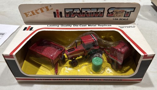 Ertl die cast international - die-cast,