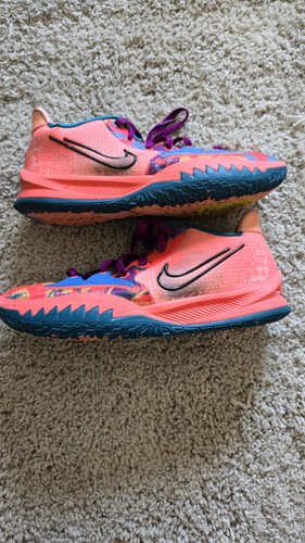 Size nike kyrie 4 - 9.5,