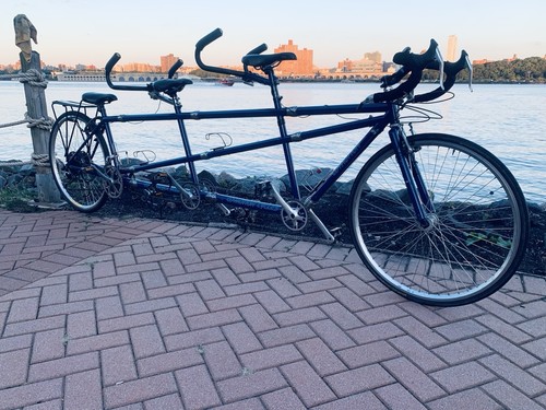 Rare triplet tandem motion - triplet,