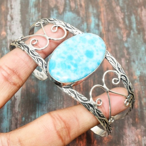 Dazzling larimar gemstone - dazzling,