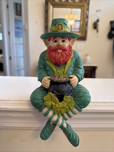 Festive shelf sitter - festive, shelf-sitter
