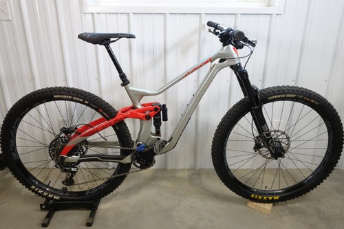 2020 devinci troy carbon - 2020,
