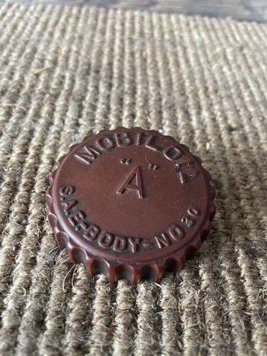 Vintage oil bottle cap mobil - oil,