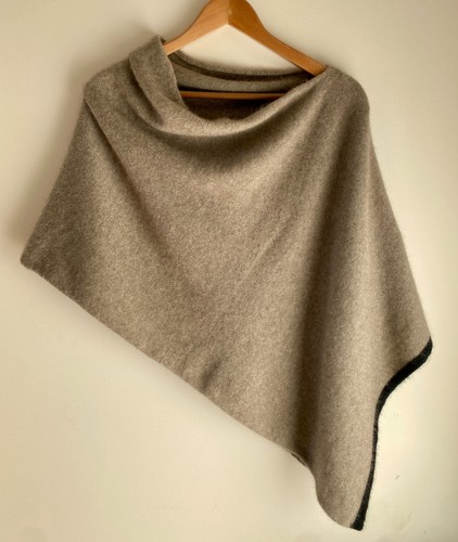 Merinomink tone poncho - 2,