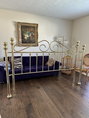 Vintage king size bed - vintage,