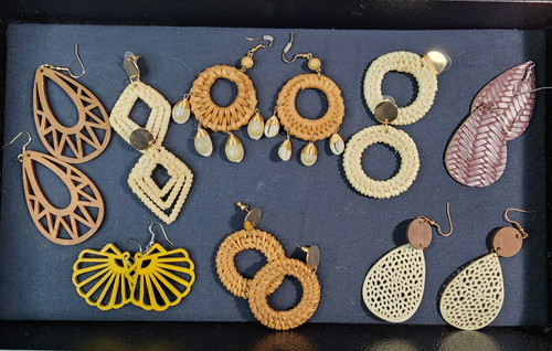 Natural boho pierced earrings - natural,