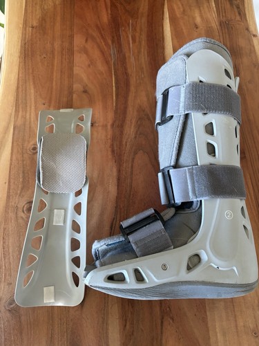 Aircast walking boot - walking,
