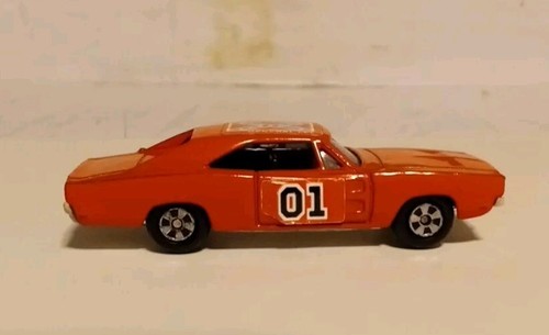 Vintage ertl car the dukes - a,