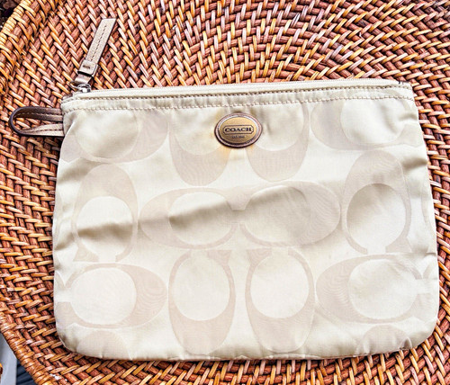 Vtg coach signature khaki - vtg,