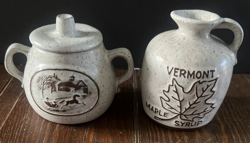 Onion river pottery jug - river,