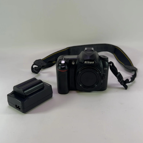 Nikon d50 1mp digital - 6.1mp, slr