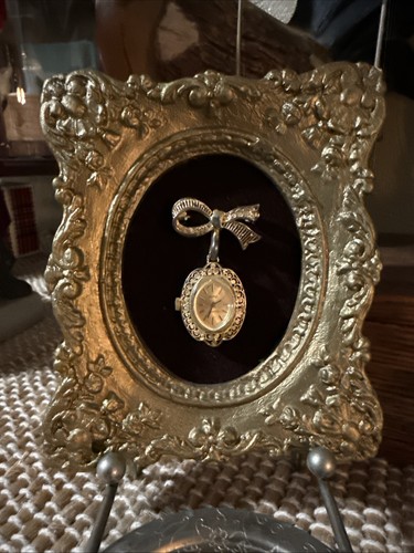 Framed brooch art vintage - brooch,