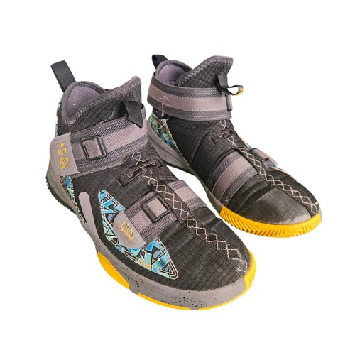 Size nike lebron - 5.5, (gs)