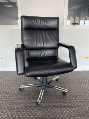 Limited edition chair mario - limited,