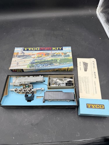 Tyco scale mikado 2 - tyco, 2-8-2