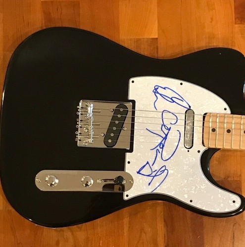 Los lobos signed - *,