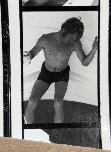 Vtg photo male beach shirtless - vtg,