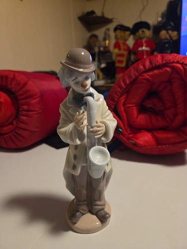 Lladro sad sax - sax, clown