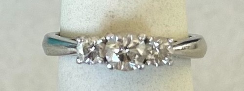 Three stone leo diamond ring - stone,