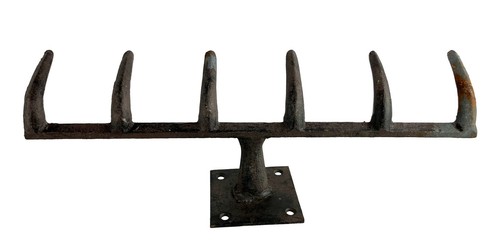 Rustic cast iron hay - iron, head