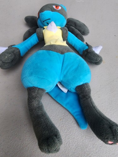 Pokémon large lucario - 12",