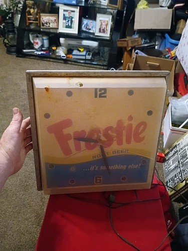 Frostie root beer clock soda - frostie,