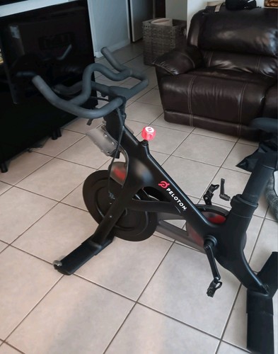 Peloton 3rd generation indoor - peloton,
