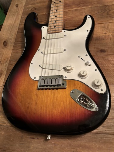 1989 fender strat - strat, plus