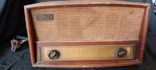 Vintage zenith tube radio - zenith,