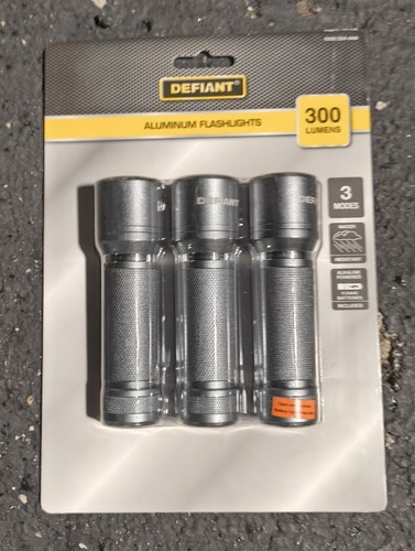 Defiant 300 lumens - defiant,