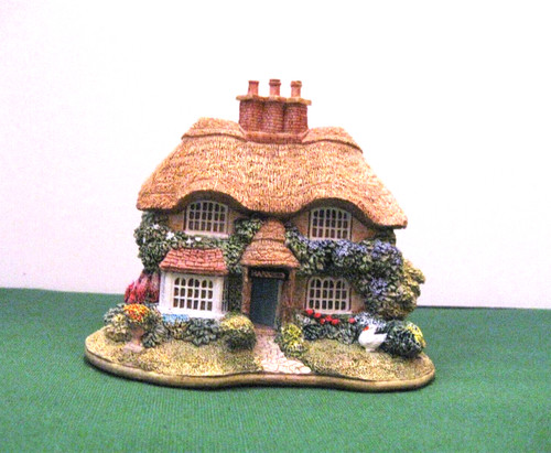 Lilliput lane harriet cottage - lane,