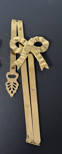 Vintage brass bow plate - brass,