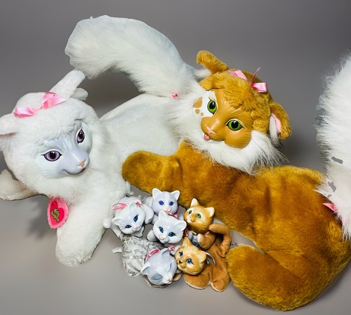 Hasbro kitty surprise plush - kitty,