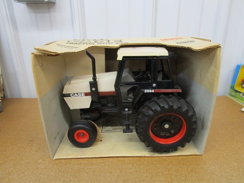 Case 2594 tractor 2wd ertl - case,