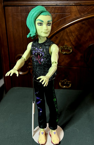 Mattel 2021 monster - monster, g3