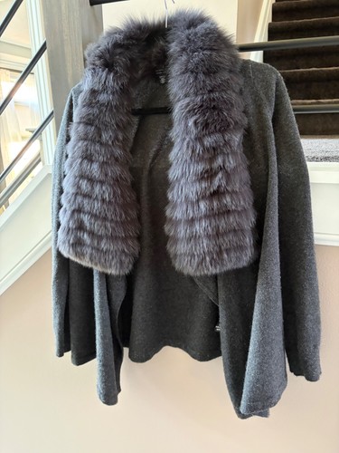 Women small saks - small,